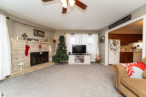 Tiny photo for 1736 Stockman Road, Mt Pleasant, MI 48858 (MLS # 1941130)