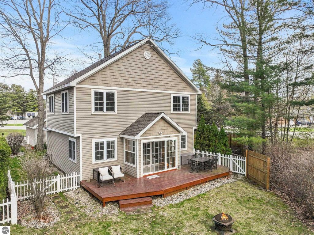 Photo of 5945 E M-55, Cadillac, MI 49601 (MLS # 1933418)