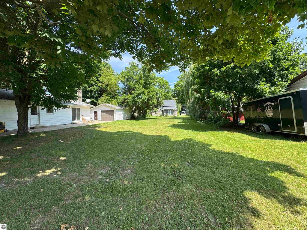Photo of 210 N Canal Street, Lake City, MI 49651 (MLS # 1936689)