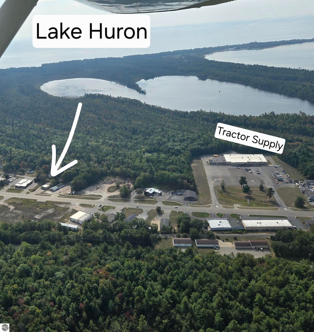Photo of 1784 N US-23, East Tawas, MI 48730 (MLS # 1939187)