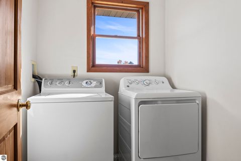 Tiny photo for 20756 200th Avenue, Tustin, MI 49688 (MLS # 1939937)