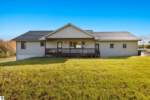 Tiny photo for 20756 200th Avenue, Tustin, MI 49688 (MLS # 1939937)