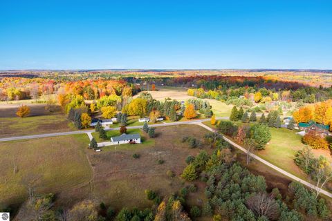 Tiny photo for 20756 200th Avenue, Tustin, MI 49688 (MLS # 1939937)