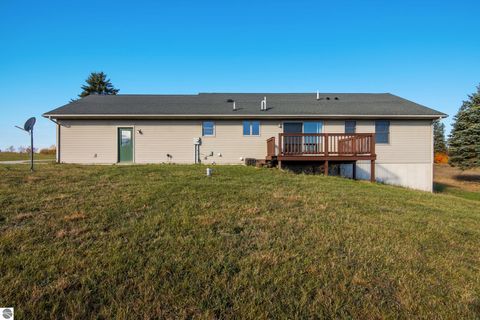 Tiny photo for 20756 200th Avenue, Tustin, MI 49688 (MLS # 1939937)