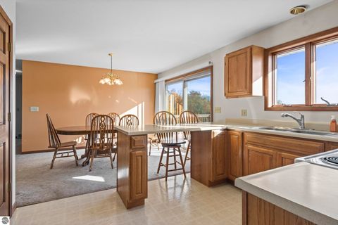 Tiny photo for 20756 200th Avenue, Tustin, MI 49688 (MLS # 1939937)