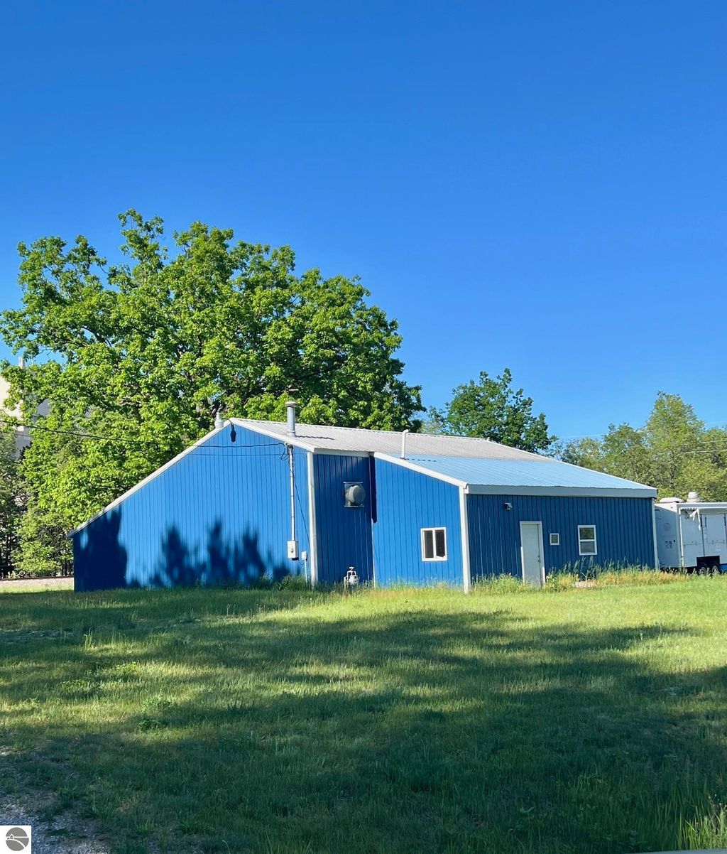 Photo of 1012 Seneca, Cadillac, MI 49601 (MLS # 1933028)