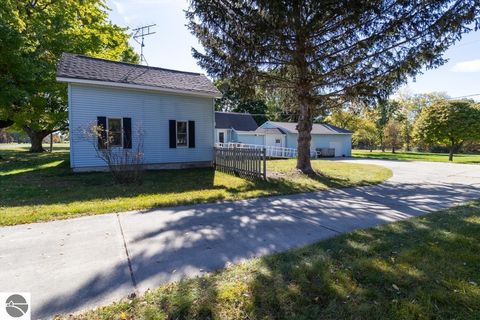 Photo of 9167 N Union Road, St Louis, MI 48880 (MLS # 1939639)