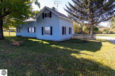 Tiny photo for 9167 N Union Road, St Louis, MI 48880 (MLS # 1939639)