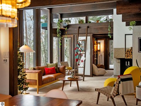 Tiny photo for 2991 Ishpeming Trail, Traverse City, MI 49686 (MLS # 1941164)