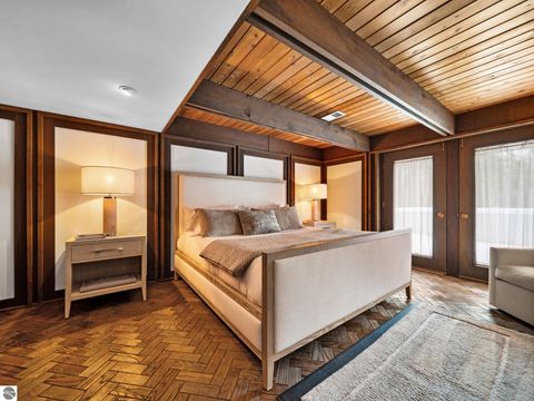 Tiny photo for 2991 Ishpeming Trail, Traverse City, MI 49686 (MLS # 1941164)