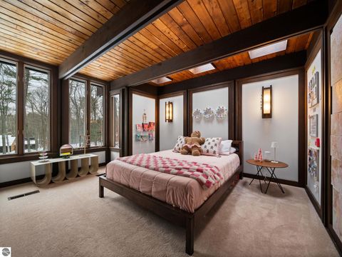 Tiny photo for 2991 Ishpeming Trail, Traverse City, MI 49686 (MLS # 1941164)