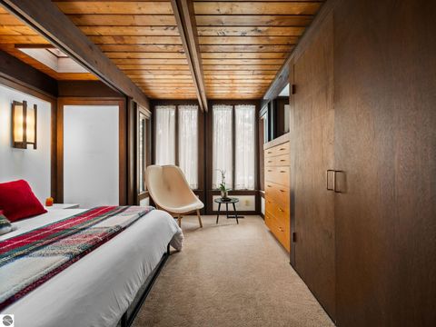 Tiny photo for 2991 Ishpeming Trail, Traverse City, MI 49686 (MLS # 1941164)