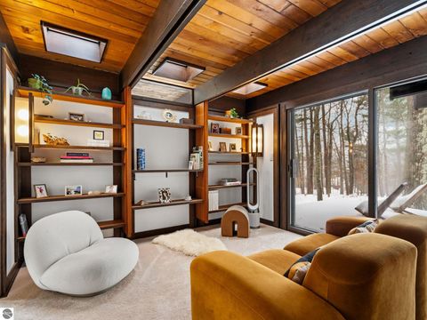 Tiny photo for 2991 Ishpeming Trail, Traverse City, MI 49686 (MLS # 1941164)