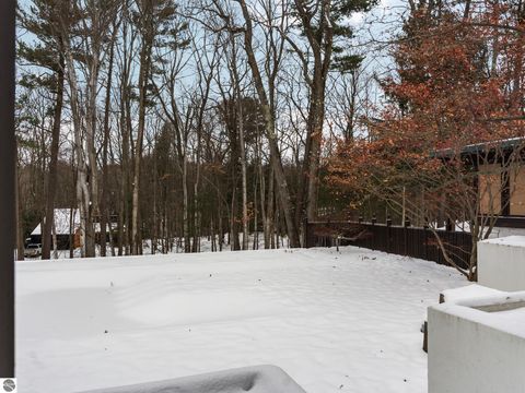 Tiny photo for 2991 Ishpeming Trail, Traverse City, MI 49686 (MLS # 1941164)
