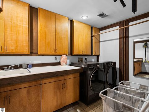 Tiny photo for 2991 Ishpeming Trail, Traverse City, MI 49686 (MLS # 1941164)