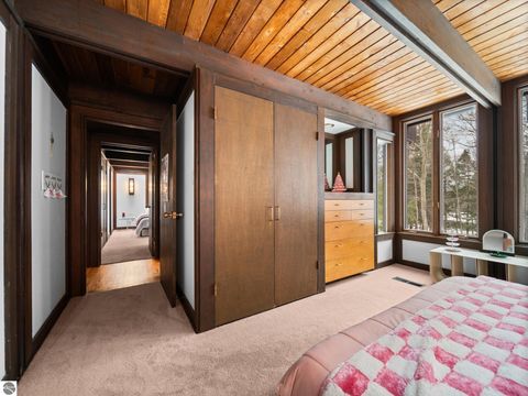 Tiny photo for 2991 Ishpeming Trail, Traverse City, MI 49686 (MLS # 1941164)