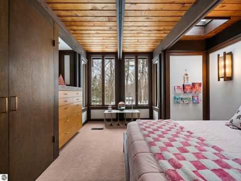 Tiny photo for 2991 Ishpeming Trail, Traverse City, MI 49686 (MLS # 1941164)