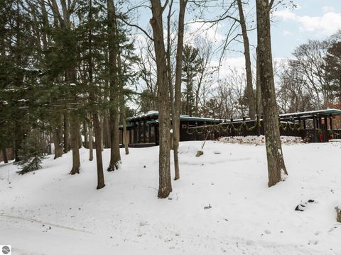 Tiny photo for 2991 Ishpeming Trail, Traverse City, MI 49686 (MLS # 1941164)