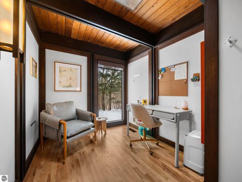 Tiny photo for 2991 Ishpeming Trail, Traverse City, MI 49686 (MLS # 1941164)