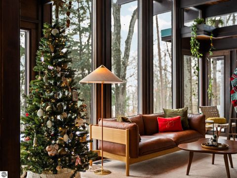 Tiny photo for 2991 Ishpeming Trail, Traverse City, MI 49686 (MLS # 1941164)