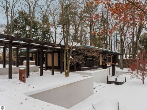 Tiny photo for 2991 Ishpeming Trail, Traverse City, MI 49686 (MLS # 1941164)