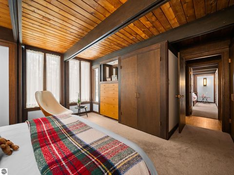 Tiny photo for 2991 Ishpeming Trail, Traverse City, MI 49686 (MLS # 1941164)