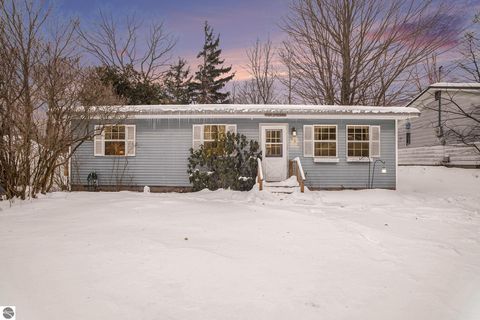 Photo of 583 Cherry Grove Lane, Frankfort, MI 49635 (MLS # 1941214)