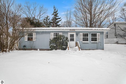 Photo of 583 Cherry Grove Lane, Frankfort, MI 49635 (MLS # 1941214)