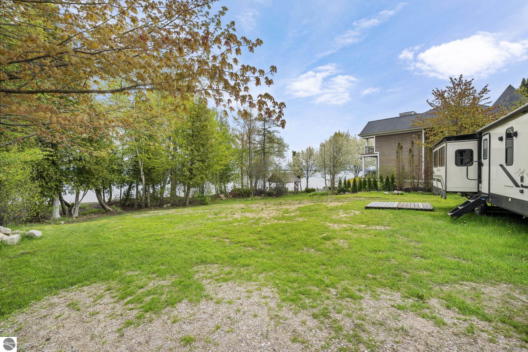 Traverse City, Michigan 49684, United States, ,Land,Pending,141106