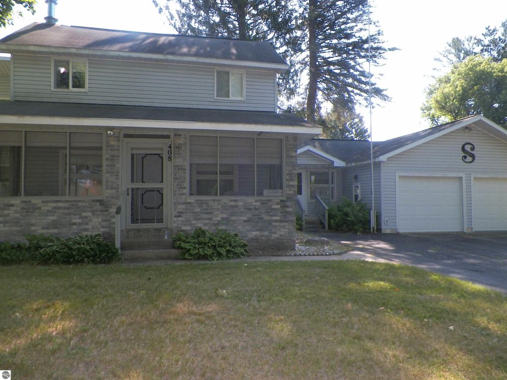 Photo of 408 Garfield Street, Luther, MI 49656 (MLS # 1935987)
