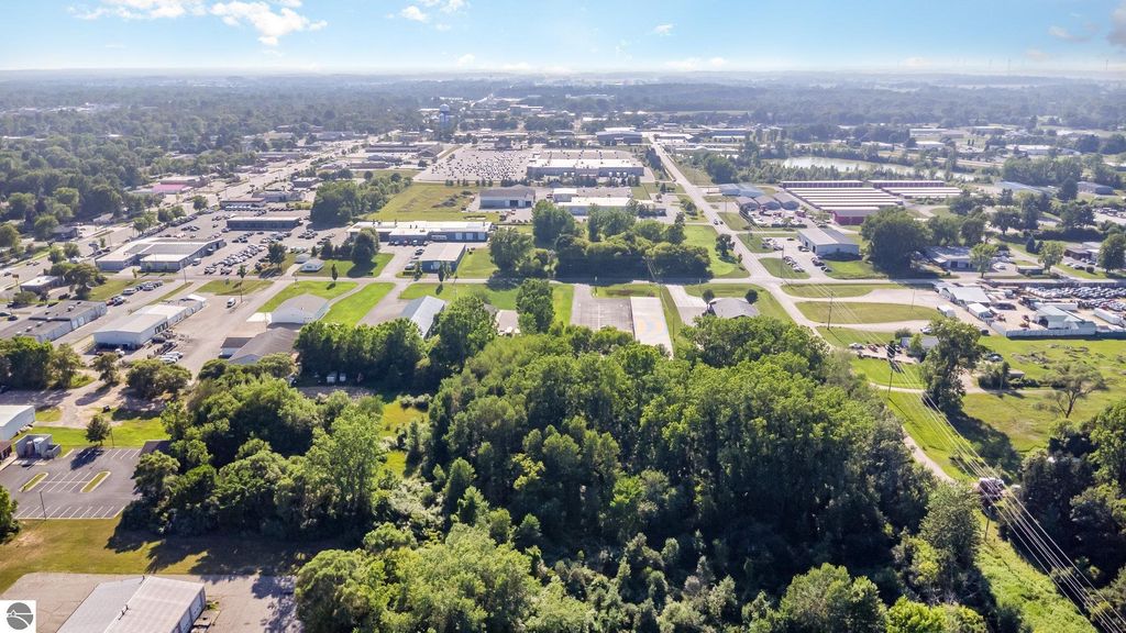 Photo of 4639 Corporate Drive, Mt Pleasant, MI 48858 (MLS # 1936390)