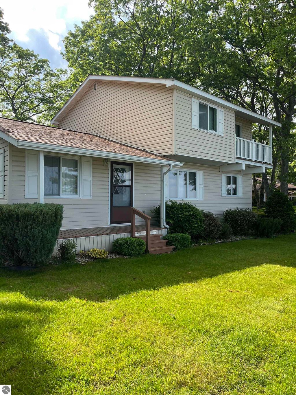 Photo of 725 S Crescent Avenue, Au Gres, MI 48703 (MLS # 1935879)
