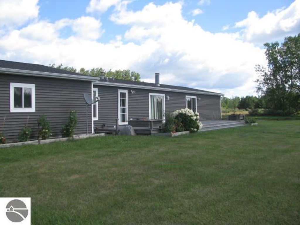 Photo of 1471 Keystone, Tawas City, MI 48763 (MLS # 1937936)