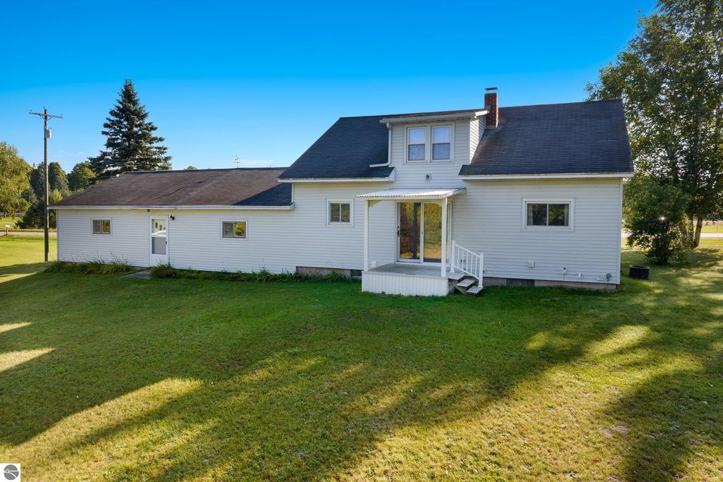 Photo of 20767 200th Avenue, Tustin, MI 49688 (MLS # 1938556)