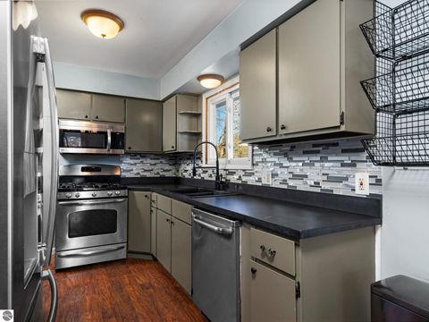 Tiny photo for 8684 S 45 Road, Cadillac, MI 49601 (MLS # 1940550)