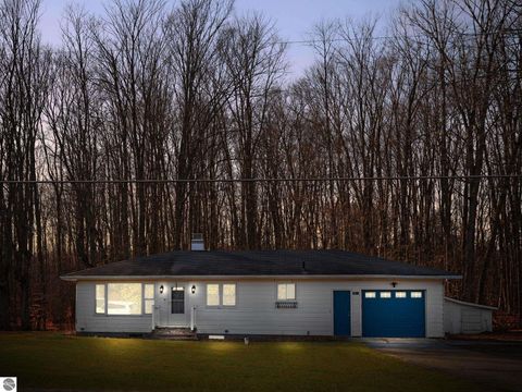 Tiny photo for 8684 S 45 Road, Cadillac, MI 49601 (MLS # 1940550)