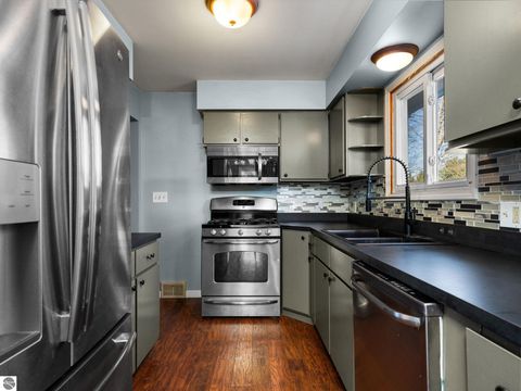 Tiny photo for 8684 S 45 Road, Cadillac, MI 49601 (MLS # 1940550)