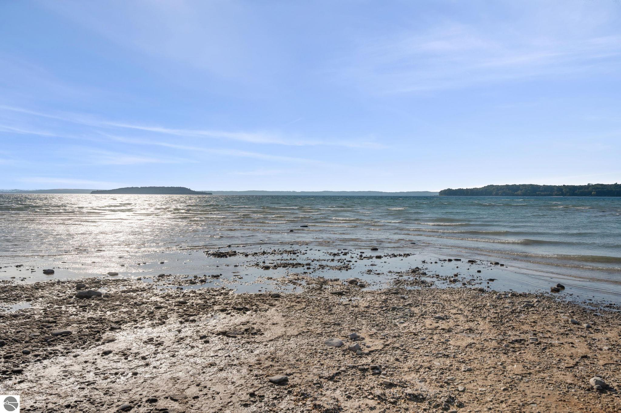 Traverse City, Michigan 49686, United States, 3 Bedrooms Bedrooms, ,2 BathroomsBathrooms,Residential,Pending,227772