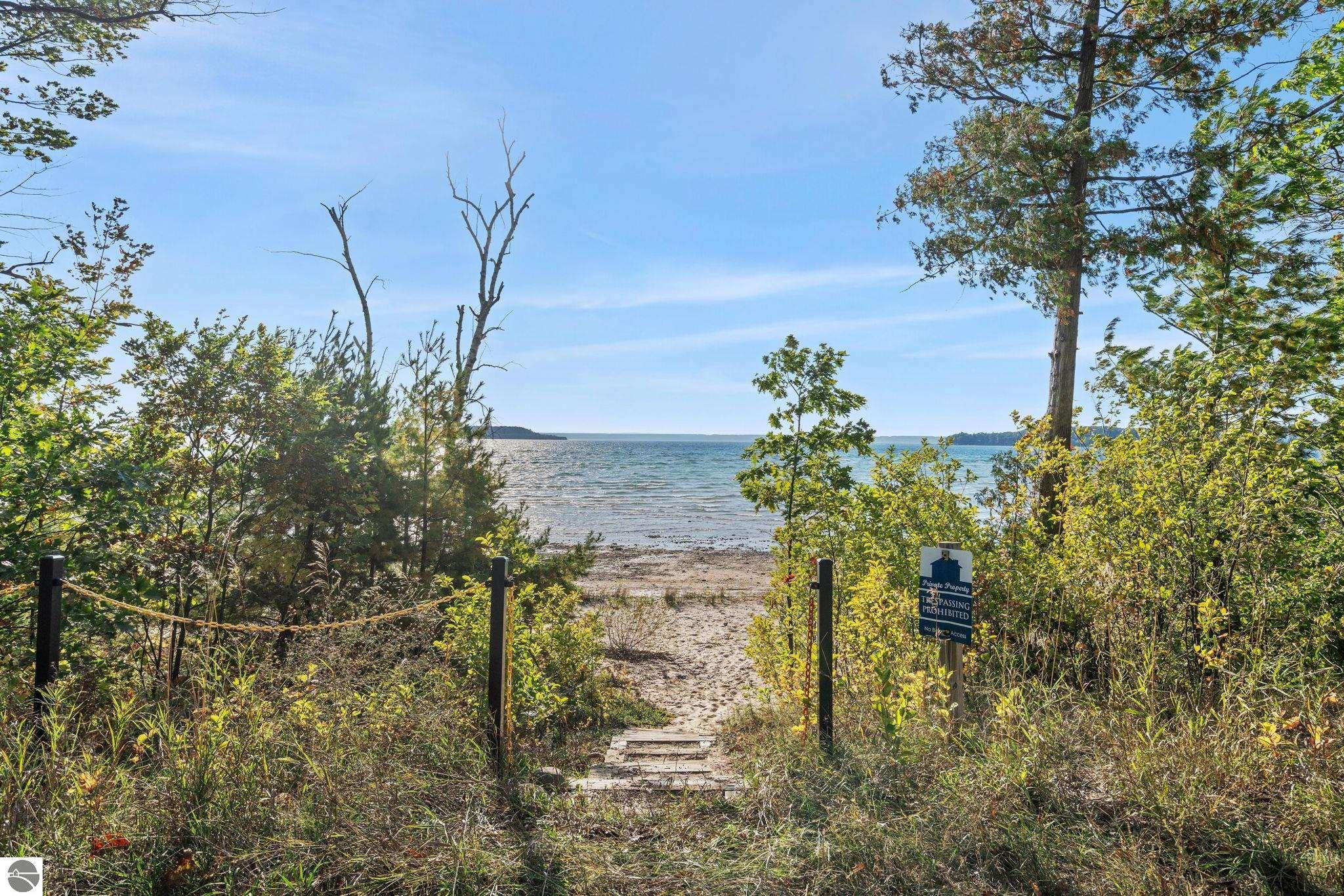 Traverse City, Michigan 49686, United States, 3 Bedrooms Bedrooms, ,2 BathroomsBathrooms,Residential,Pending,227772