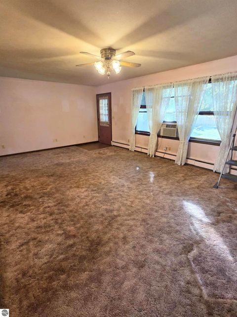 Tiny photo for 239 E Summit Street, Breckenridge, MI 48615 (MLS # 1939715)