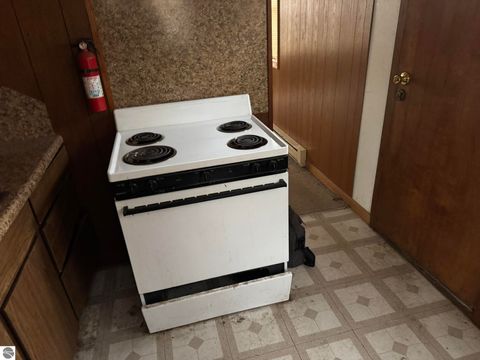 Tiny photo for 1212 Bruce Street, Mt Pleasant, MI 48858 (MLS # 1941362)