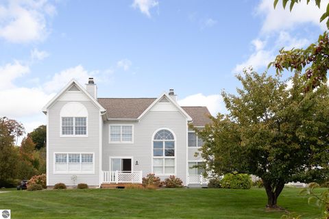 Tiny photo for 755 N Deer Path Trail, Suttons Bay, MI 49682 (MLS # 1939824)