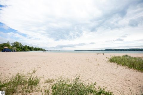 Tiny photo for 755 N Deer Path Trail, Suttons Bay, MI 49682 (MLS # 1939824)
