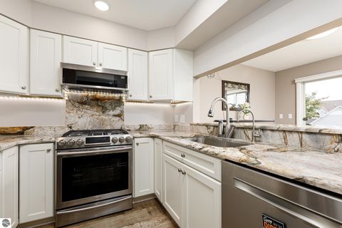 Tiny photo for 755 N Deer Path Trail, Suttons Bay, MI 49682 (MLS # 1939824)