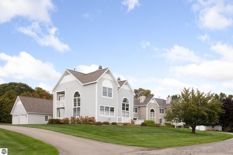 Tiny photo for 755 N Deer Path Trail, Suttons Bay, MI 49682 (MLS # 1939824)