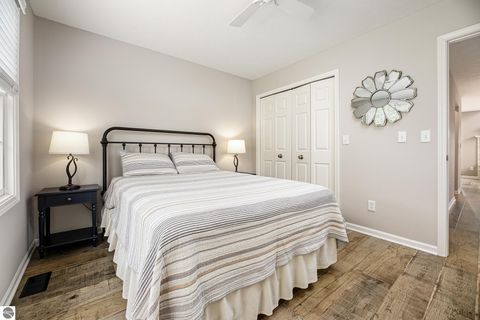 Tiny photo for 755 N Deer Path Trail, Suttons Bay, MI 49682 (MLS # 1939824)