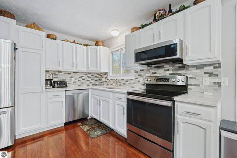 Tiny photo for 3841 Manchester Road, Traverse City, MI 49686 (MLS # 1940372)