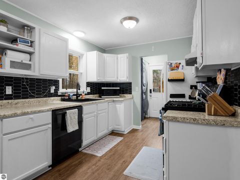 Tiny photo for 4740 N Manor Wood Drive, Traverse City, MI 49685 (MLS # 1940449)