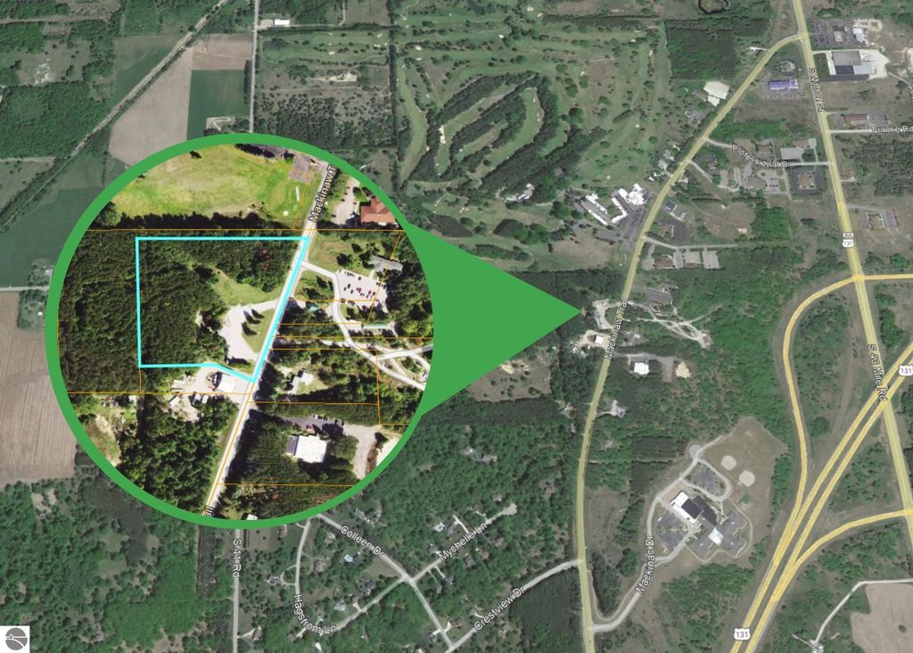 Photo of 8072 S Mackinaw Trail, Cadillac, MI 49601 (MLS # 1921199)