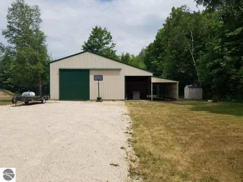 Tiny photo for 2354 Newman Road, Lake City, MI 49651 (MLS # 1940446)